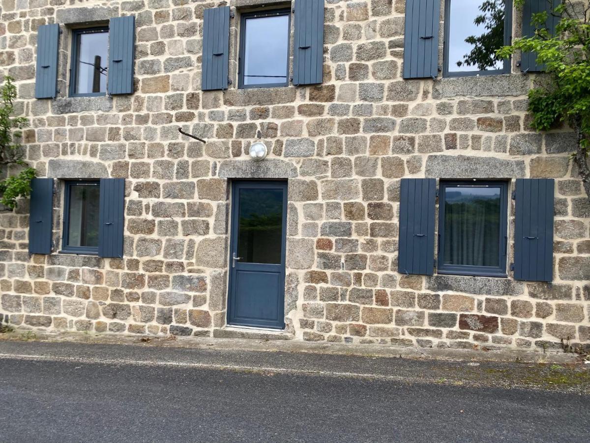 Auberge De Thelis Luaran gambar