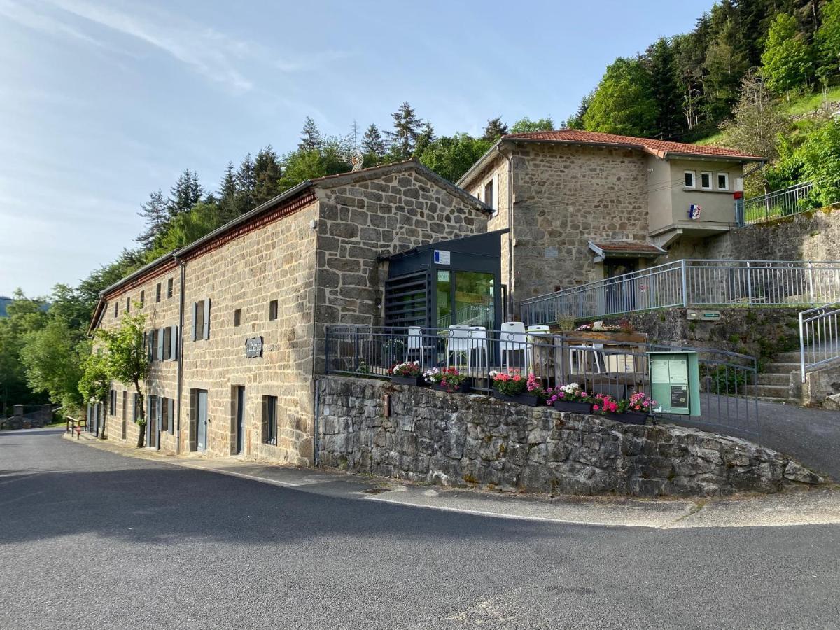 Auberge De Thelis Luaran gambar