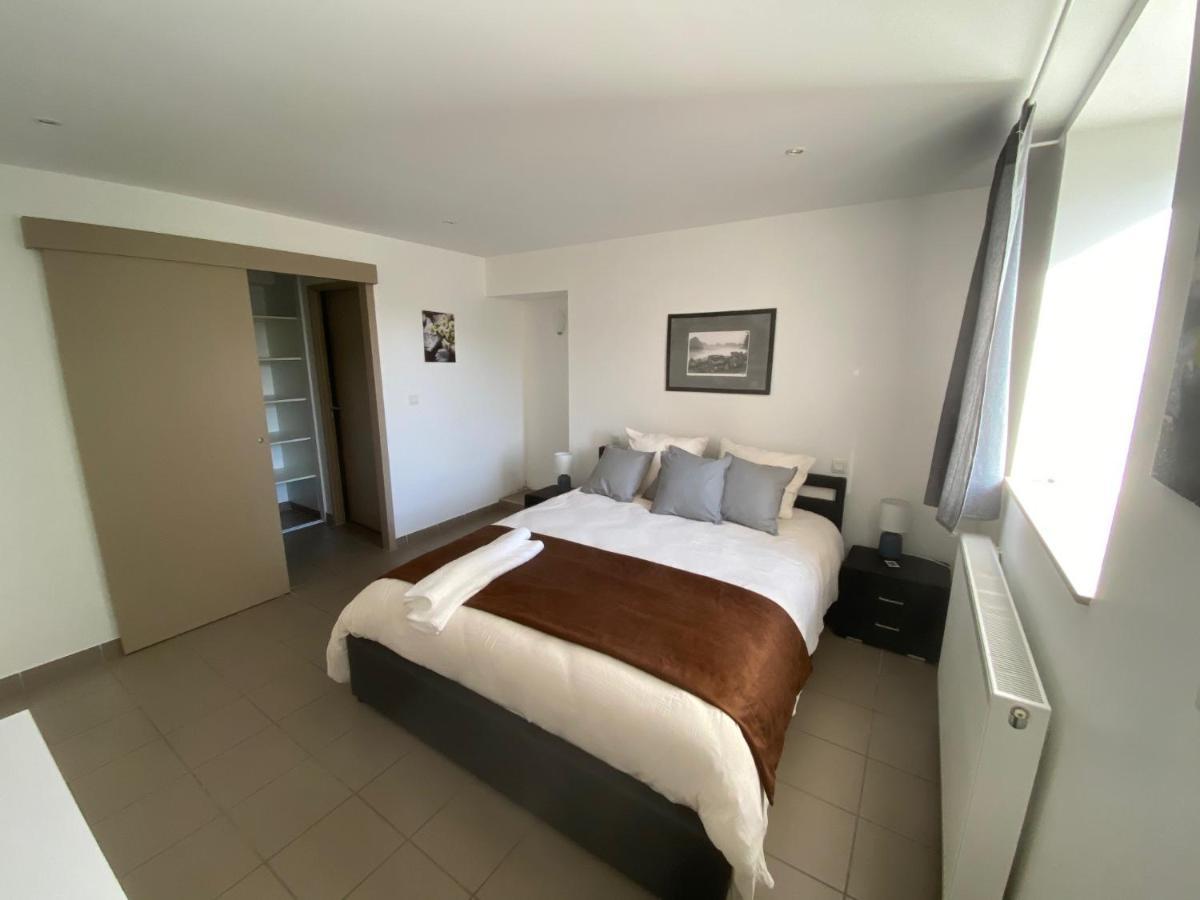 Auberge De Thelis Luaran gambar